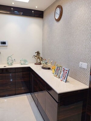 Furnished Amenities in 2 BHK Apartment at Topsia – for Sale