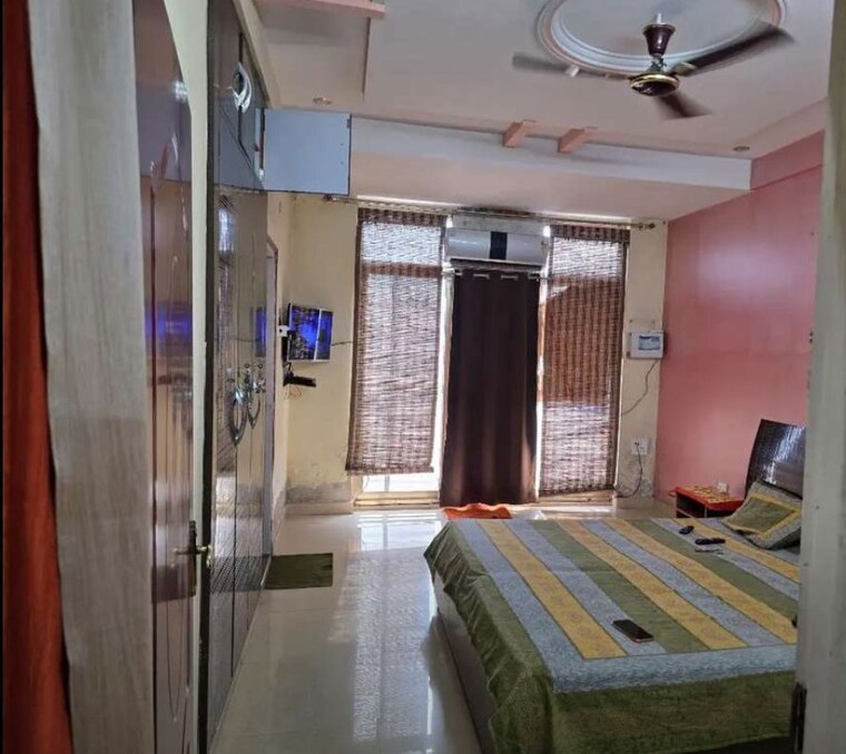 Master Bedroom, hazratganj 3 Bedroom 1500 Sq.Ft. Apartment In Hazratganj Lucknow 10238314