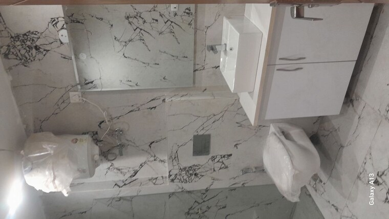 Bathroom, unitech-south-city-ii 4 Bedroom 4500 Sq.Ft. Builder Floor In Sector 50 Gurgaon 10238325