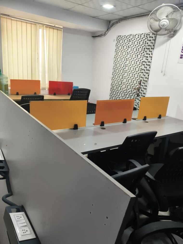 Team Area, sector 2 Commercial Office Space 750 Sq.Ft. In Sector 2 Noida 10238324