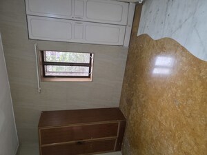 Furnished Amenities in 1.5 BHK Apartment at Chaitanya Raj Bhavan, Andheri East – for Rent