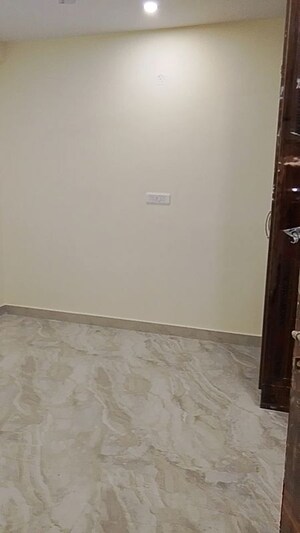 Furnished Amenities in 2 BHK Builder Floor at Dharma Apartment, Sector 49 – for Rent