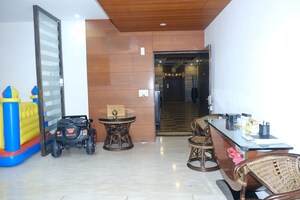  3 BHK Apartment at Topsia – for Sale