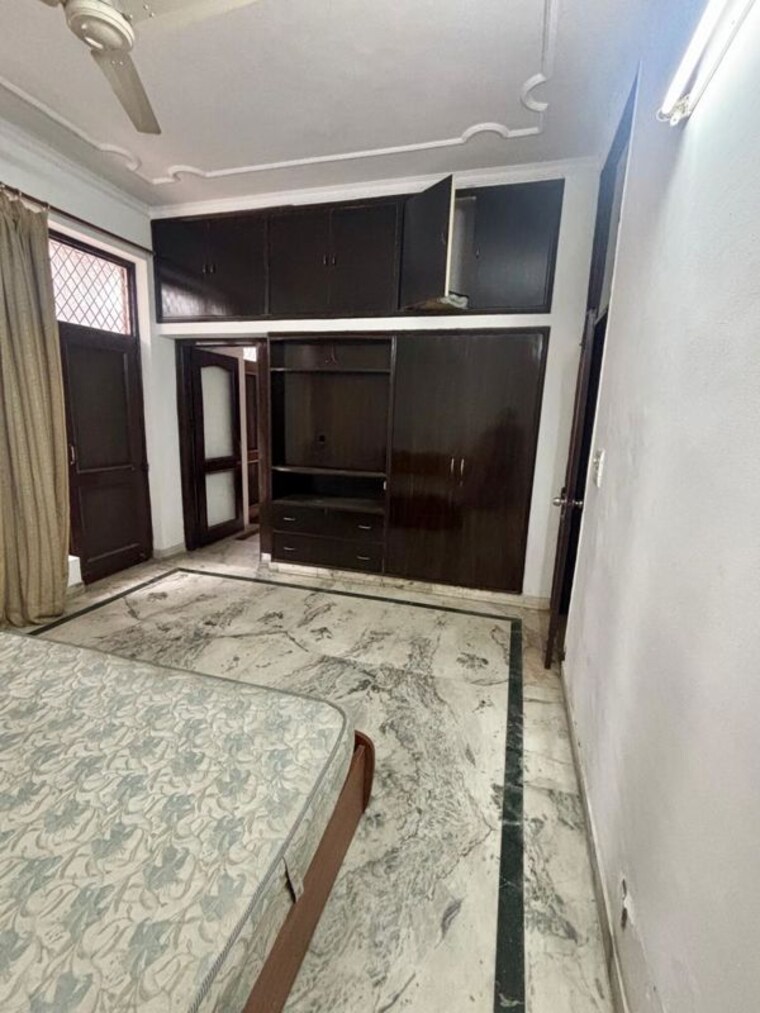 Kitchen, sector 55 6+ Bedroom 375 Sq.Mt. Independent House In Sector 55 Noida 10238348