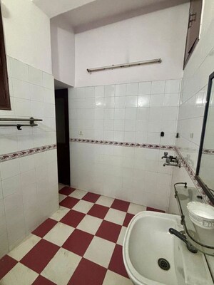 Bathroom in 6+ BHK Independent House at Sector 55 – for Sale