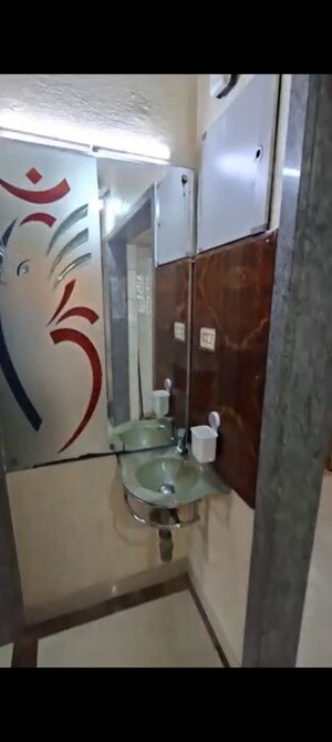 Bathroom in 1.5 BHK Apartment at Santacruz East – for Rent