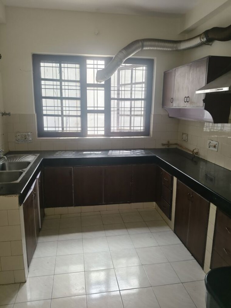 Kitchen, ansal-plaza-sector-23 3 Bedroom 1600 Sq.Ft. Builder Floor In Sector 23 Gurgaon 10238375