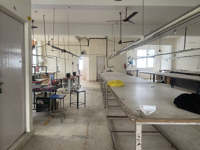 undefined, sector 63 Commercial Warehouse 10000 Sq.Yd. In Sector 63 Noida 10238376