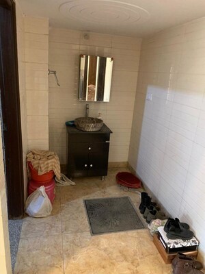 Bathroom in 3 BHK Builder Floor at Ansal Plaza Sector-23, Sector 23 – for Rent