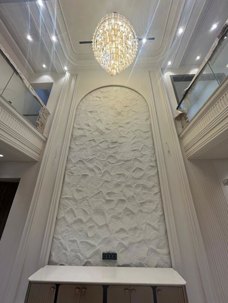Balcony, bhavya-corporate-towers 6+ Bedroom 3200 Sq.Ft. Villa In Vibhuti Khand Lucknow 10238383
