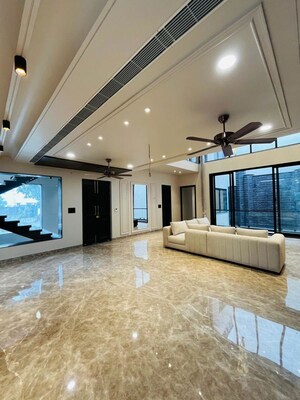 Bedroom in 6+ BHK Villa at Bhavya Corporate Towers, Vibhuti Khand – for Sale