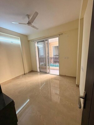 Room in 3 BHK Builder Floor at Signature Global Park 4 and 5, Sohna Sector 36 – for Rent