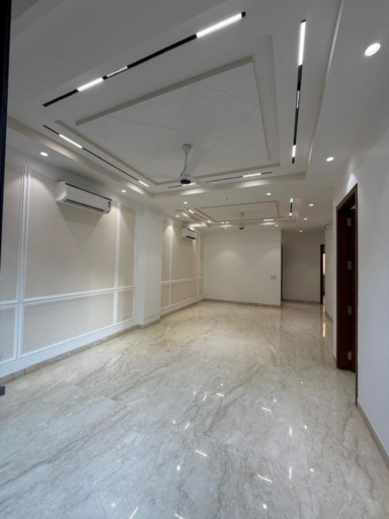 Room, kalkaji 3 Bedroom 1800 Sq.Ft. Builder Floor In Kalkaji Delhi 10238432