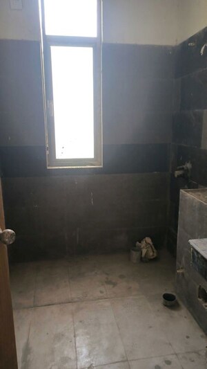 Room in 3 BHK Apartment at Jaypee Greens Knight Court, Sector 128 – for Sale