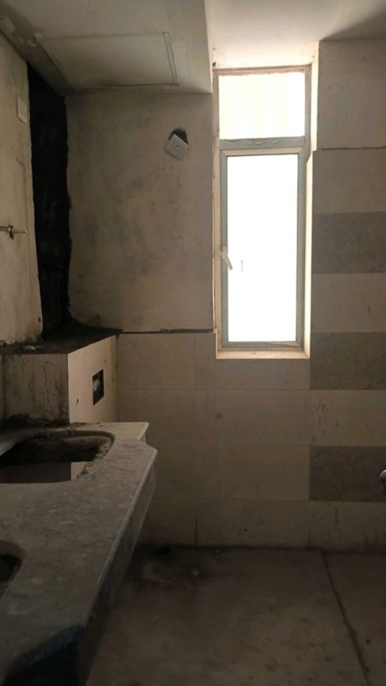 Bathroom, jaypee-greens-knight-court 3 Bedroom 2250 Sq.Ft. Apartment In Sector 128 Noida 10238426