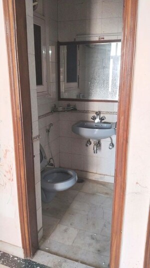 Bathroom in 3 BHK Builder Floor at South Extension ii – for Rent