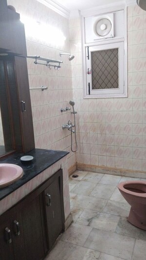 Bathroom in 3 BHK Builder Floor at South Extension ii – for Rent