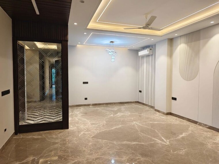 Room, sukhdev vihar 4 Bedroom 3000 Sq.Ft. Builder Floor In Sukhdev Vihar Delhi 10238451