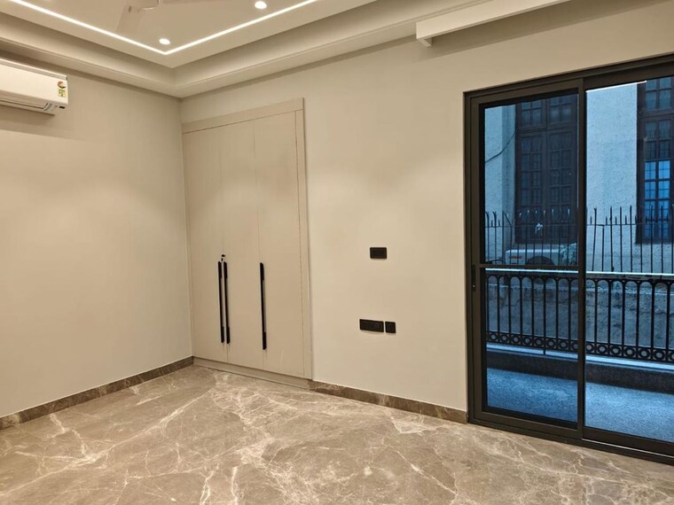 Room, sukhdev vihar 4 Bedroom 3000 Sq.Ft. Builder Floor In Sukhdev Vihar Delhi 10238451
