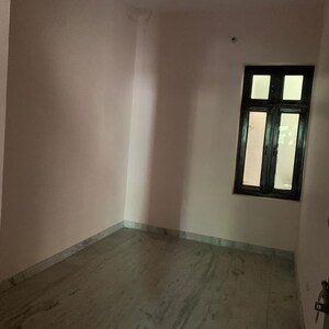 Room in 3 BHK Independent House at Modipuram – for Sale