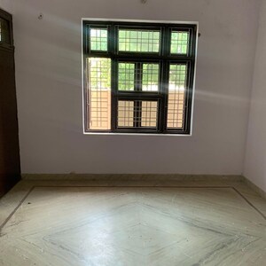 Room in 3 BHK Independent House at Modipuram – for Sale