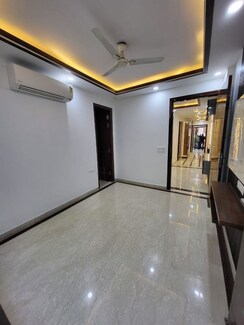 2 BHK + Servant Room Builder Floor For Rent in Kalkaji