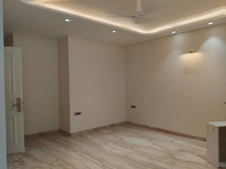 Room, greater kailash ii 3 Bedroom 1800 Sq.Ft. Builder Floor In Greater Kailash ii Delhi 10238460