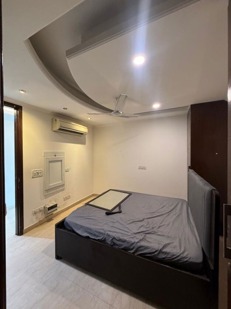Bedroom, greater kailash i 3 Bedroom 1800 Sq.Ft. Builder Floor In Greater Kailash I Delhi 10238462