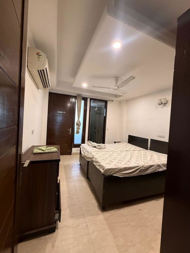 Bedroom, greater kailash i 3 Bedroom 1800 Sq.Ft. Builder Floor In Greater Kailash I Delhi 10238462
