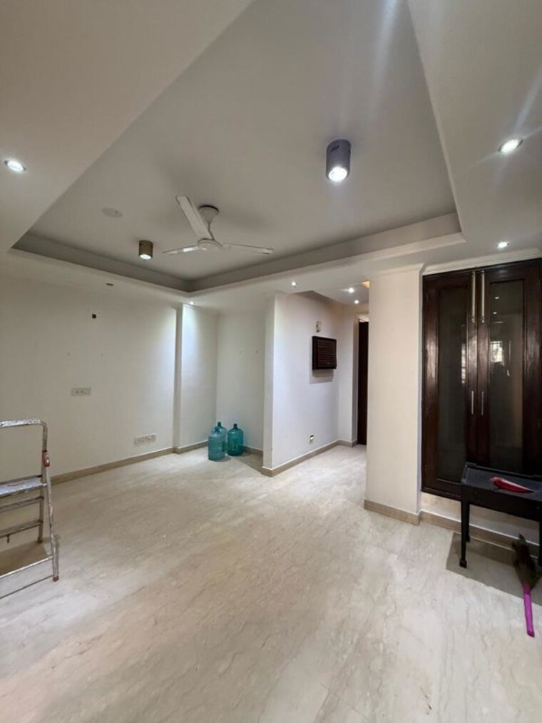 Room, greater kailash i 3 Bedroom 1800 Sq.Ft. Builder Floor In Greater Kailash I Delhi 10238462