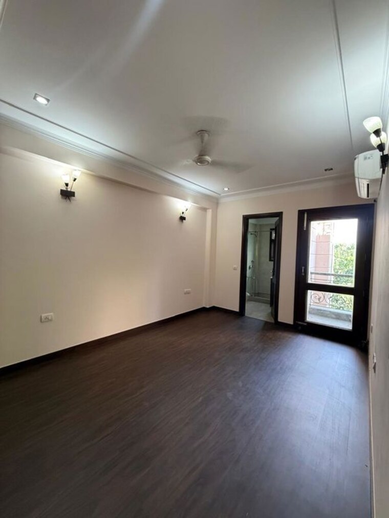 Room, nehru enclave 3 Bedroom 1800 Sq.Ft. Builder Floor In Nehru Enclave Delhi 10238464