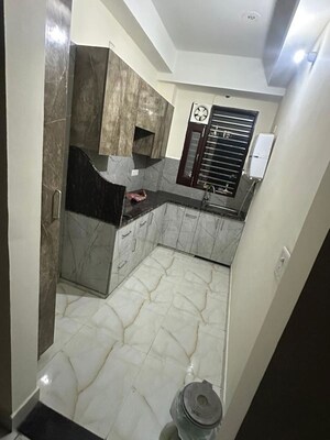 Bathroom in 2 BHK Builder Floor at Sector 52 – for Rent