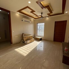 4 BHK + Pooja Room,Servant Room Builder Floor For Rent in Sector 21C