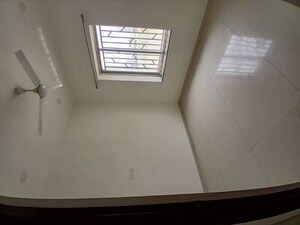 Room in 3 BHK Independent House at Besa – for Rent