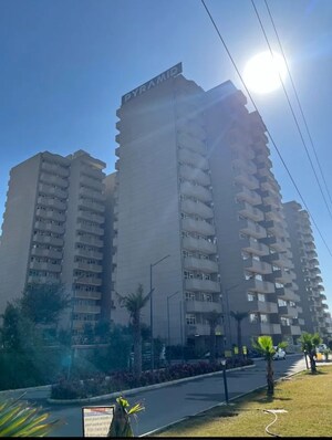 2 BHK Apartment For Sale in Pyramid Heights, Sector 85