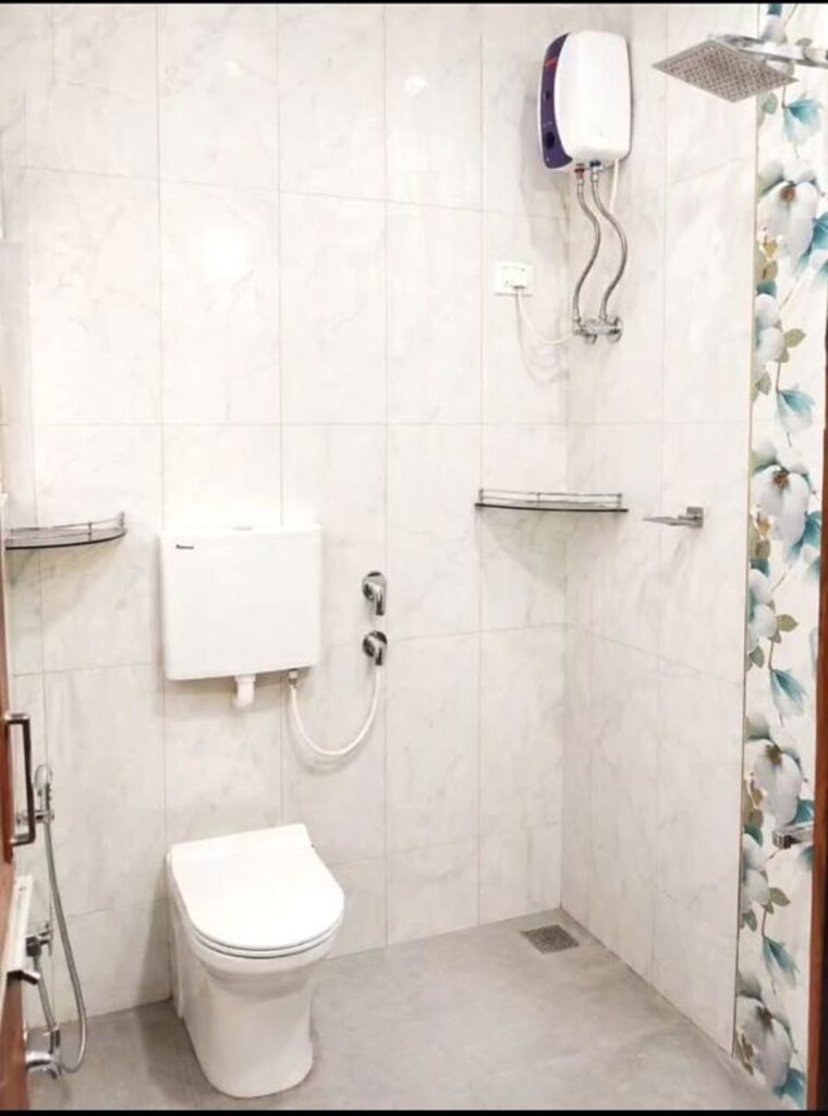 Bathroom, sarsole 2.5 Bedroom 900 Sq.Ft. Apartment In Sarsole Navi Mumbai 10238562