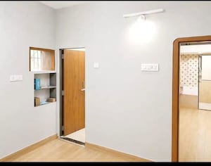 Room in 2.5 BHK Apartment at Sarsole – for Rent