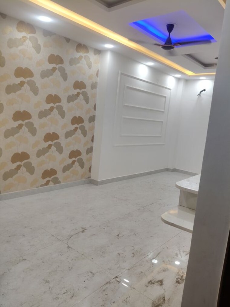Bathroom, govindpuri 3 Bedroom 906 Sq.Ft. Builder Floor In Govindpuri Delhi 10238580