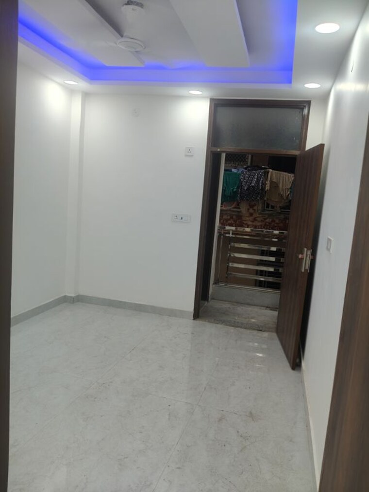 Room, govindpuri 3 Bedroom 906 Sq.Ft. Builder Floor In Govindpuri Delhi 10238580