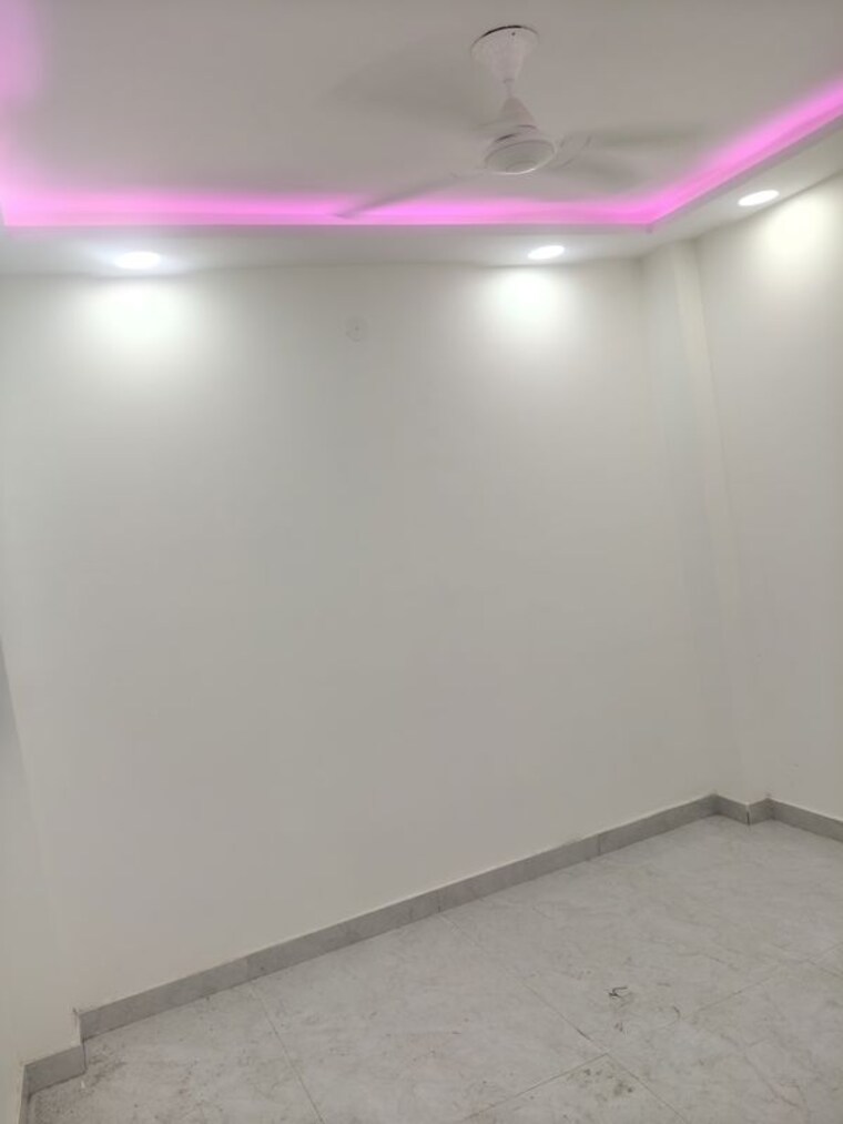 Room, govindpuri 3 Bedroom 906 Sq.Ft. Builder Floor In Govindpuri Delhi 10238580