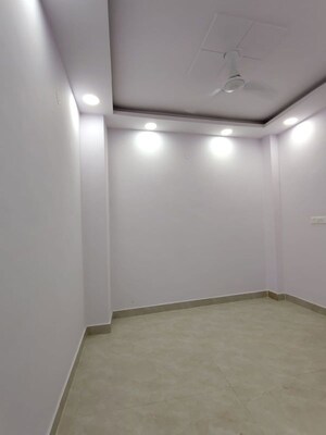 Room in 3 BHK Builder Floor at Govindpuri – for Sale