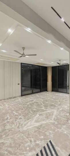 3 BHK + Pooja Room,Servant Room Builder Floor For Rent in Safdarjung Enclave