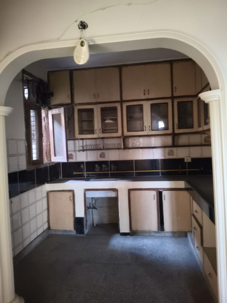 Kitchen, ip extension 3 Bedroom 1300 Sq.Ft. Apartment In Ip Extension Delhi 10238609