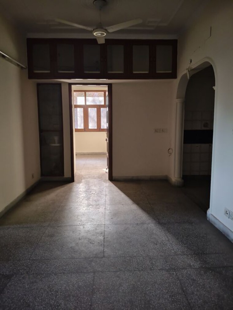 Room, ip extension 3 Bedroom 1300 Sq.Ft. Apartment In Ip Extension Delhi 10238609