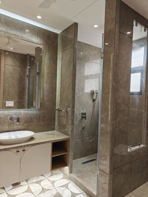 Attached Bathroom in 3 BHK Builder Floor at Safdarjung Enclave – for Rent