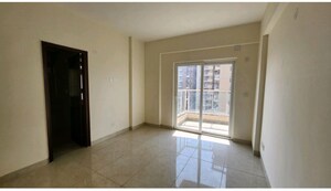 Room in 3 BHK Apartment at Eldeco Accolade, Sohna Sector 2 – for Rent