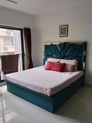 Bedroom in 2 BHK Apartment at Atlanta Santacruz West, Santacruz West – for Rent