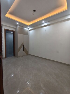 Room in 4 BHK Apartment at Lotus Panache, Sector 110 – for Sale