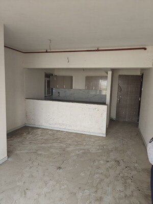 Room in 2 BHK Apartment at Anant Metropolis Insignia Towers, Kasarvadavali – for Sale