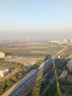 2 BHK Apartment – Entrance View at Lodha Splendora, Ghodbunder Road - for Sale